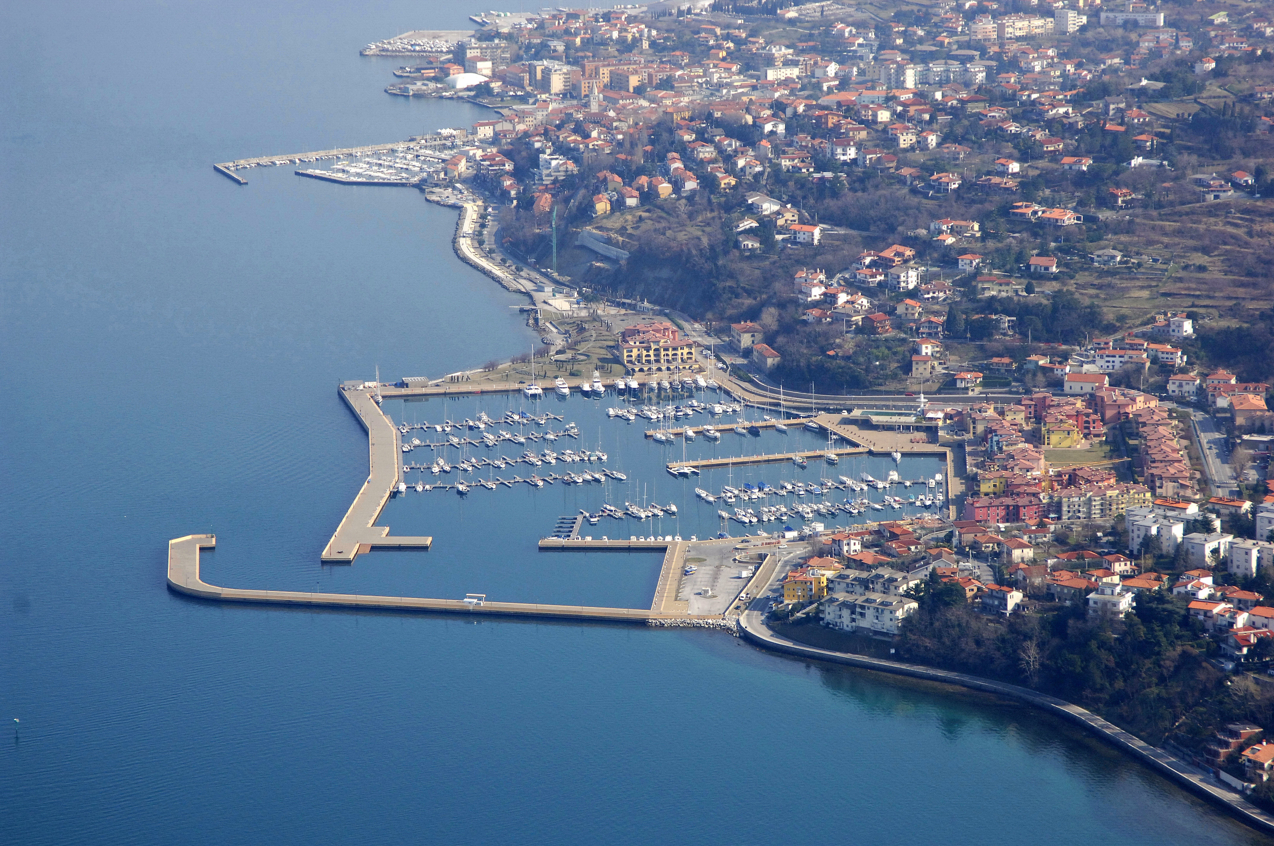 Noleggio Barche Porto San Rocco - Navalia | Noleggia un Sogno