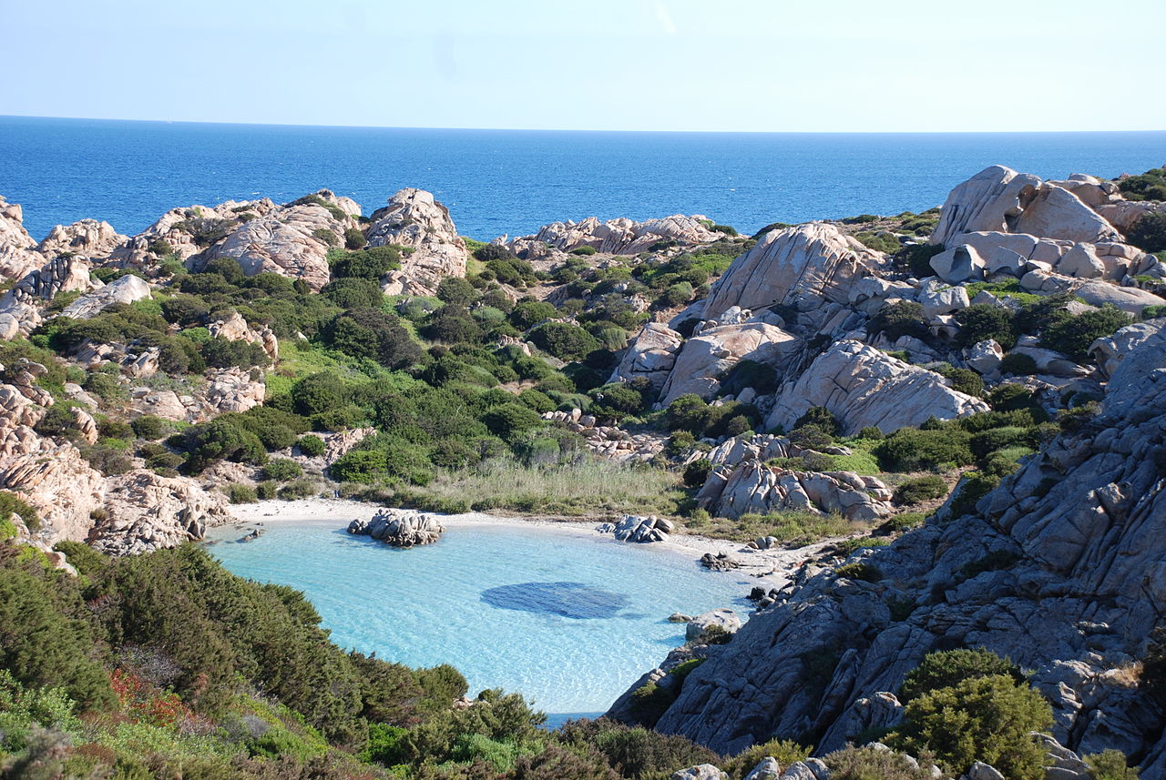 Noleggio Barche Isola di Caprera - Navalia | Noleggia un Sogno