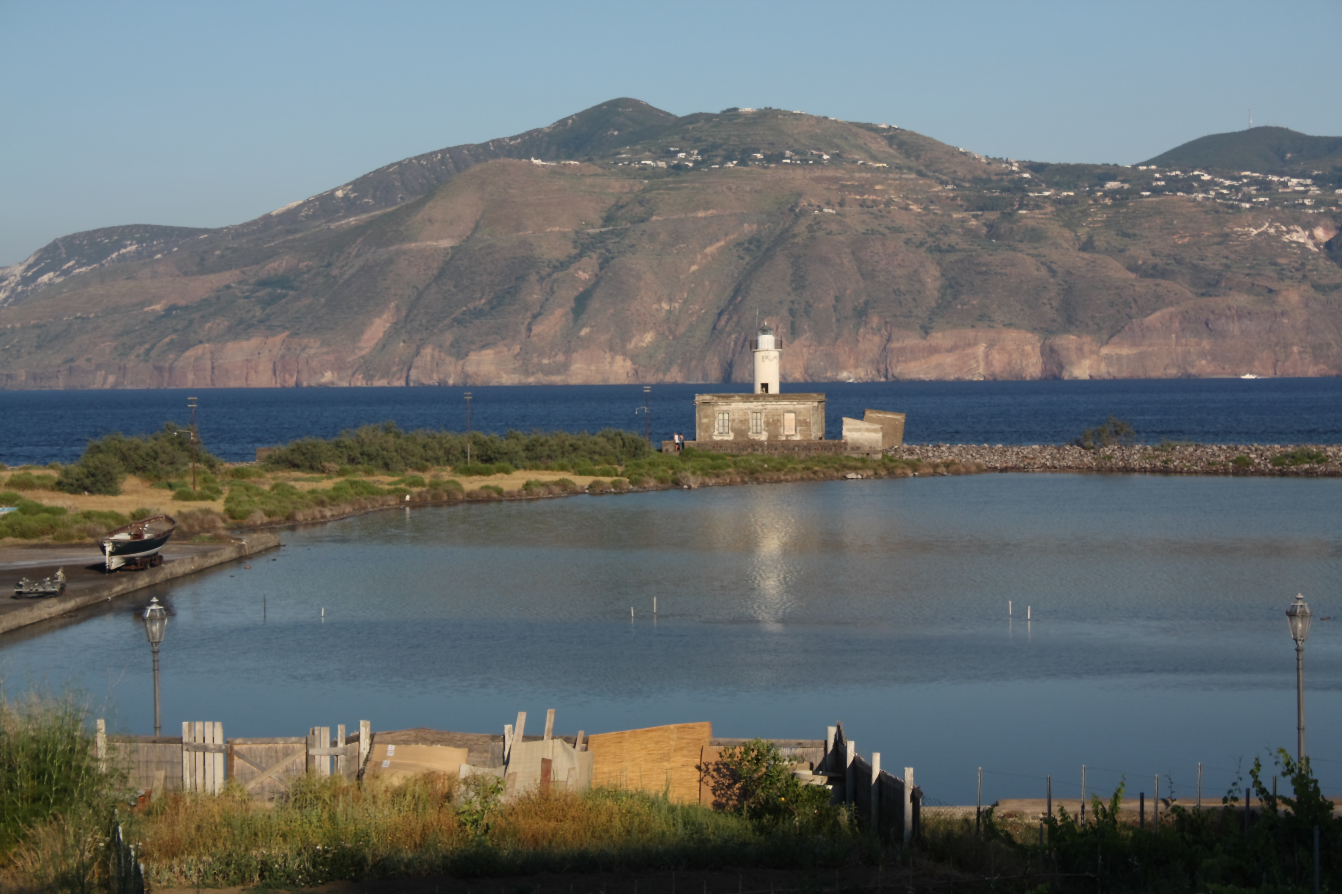 Noleggio Barche Salina - Navalia | Noleggia un Sogno