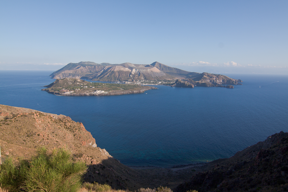 Noleggio Barche Vulcano - Navalia | Noleggia un Sogno