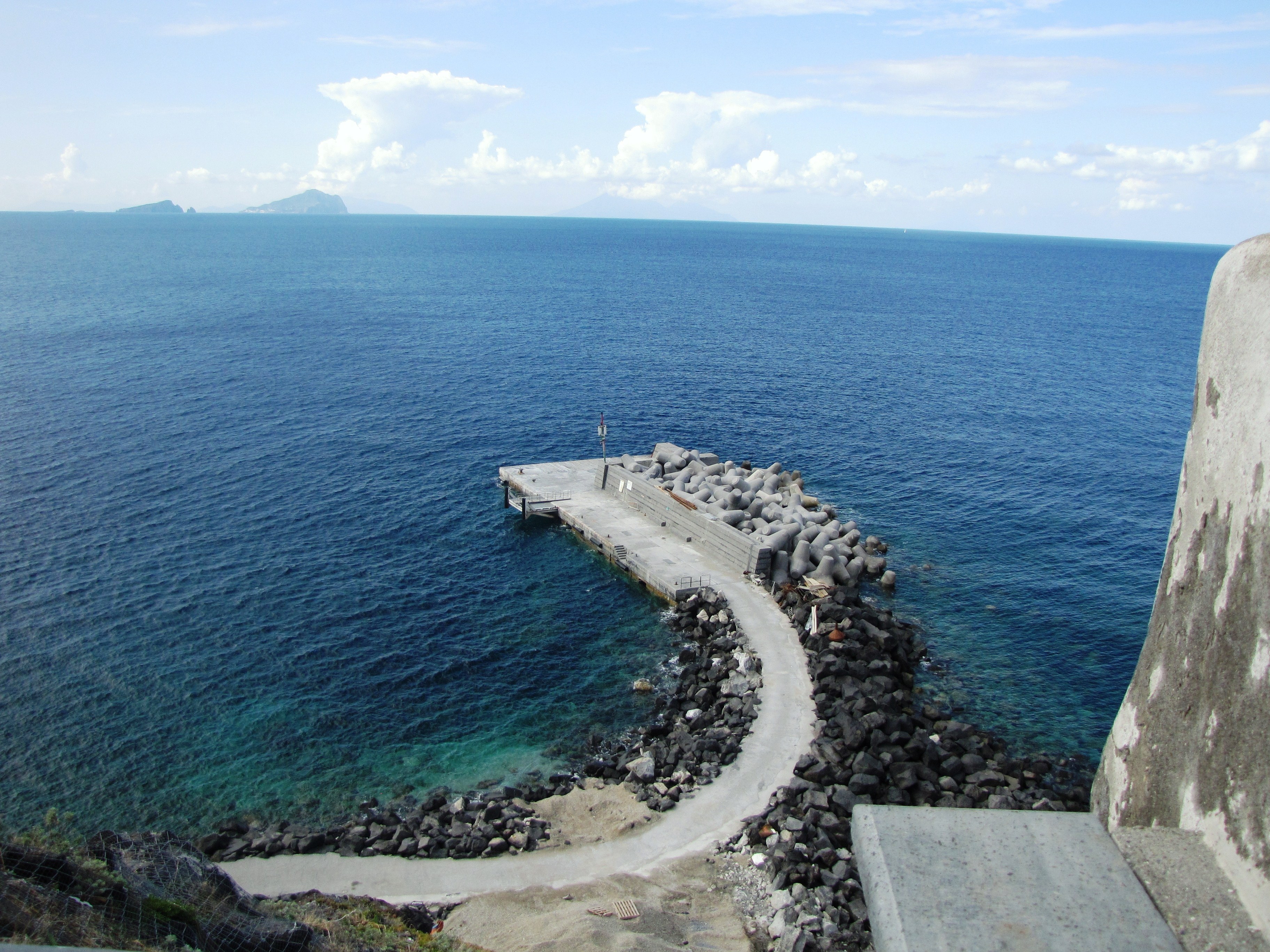 Noleggio Barche Ginostra - Navalia | Noleggia un Sogno