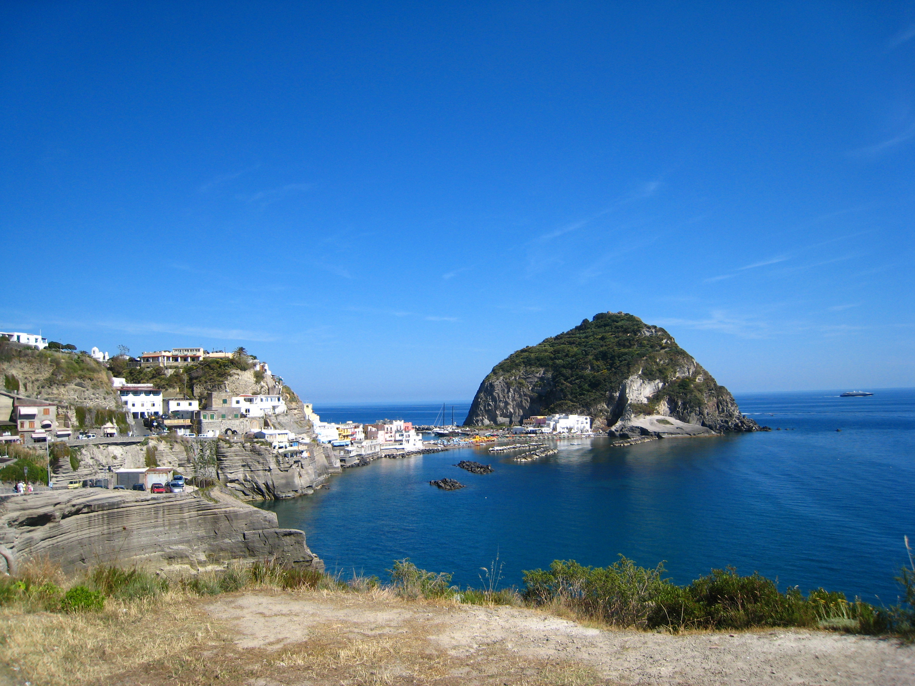 Noleggio Barche Sant’Angelo d’Ischia - Navalia | Noleggia un Sogno