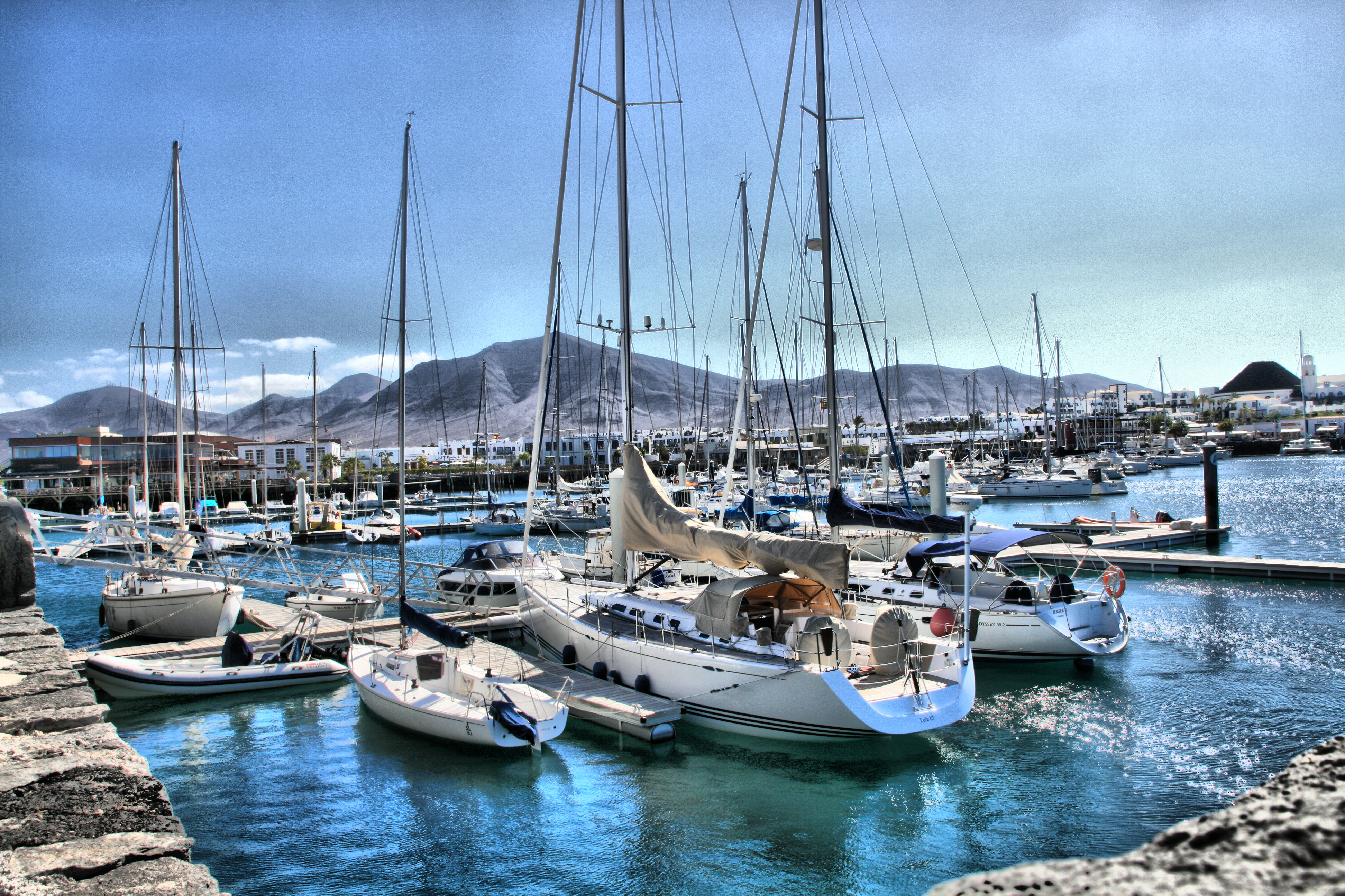 Noleggio Barche Marina Rubicon – Isola di Lanzarote - Navalia | Noleggia un Sogno