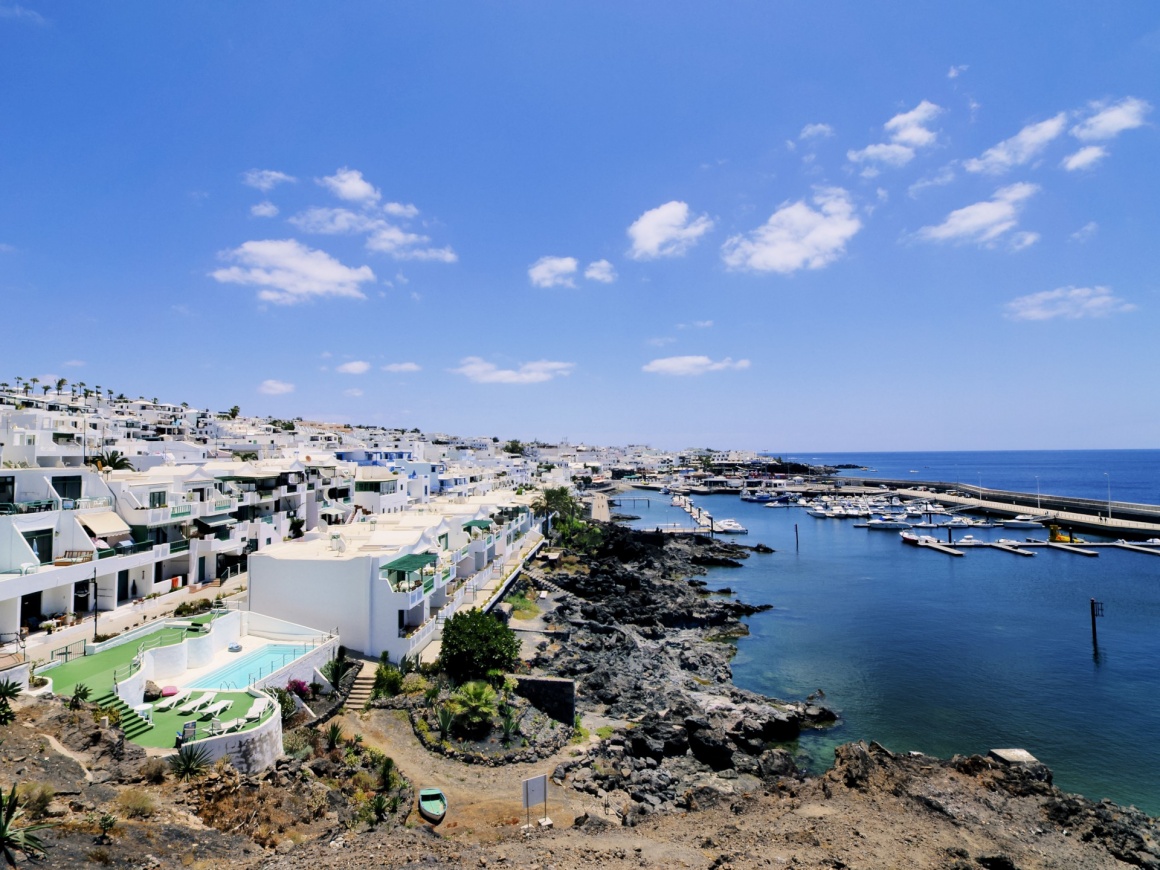 Noleggio Barche Puerto Calero – Isola di Lanzarote - Navalia | Noleggia un Sogno