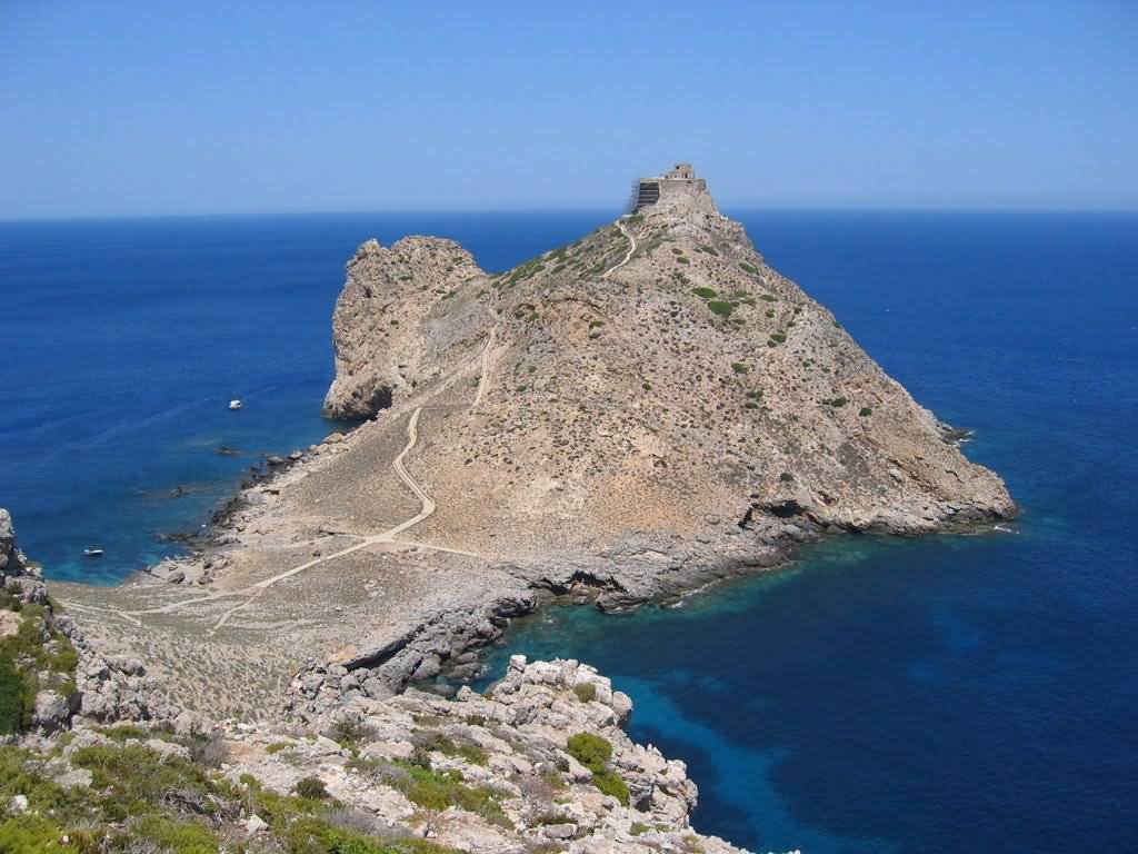 Noleggio Barche Punta Troia – isola di Marettimo - Navalia | Noleggia un Sogno