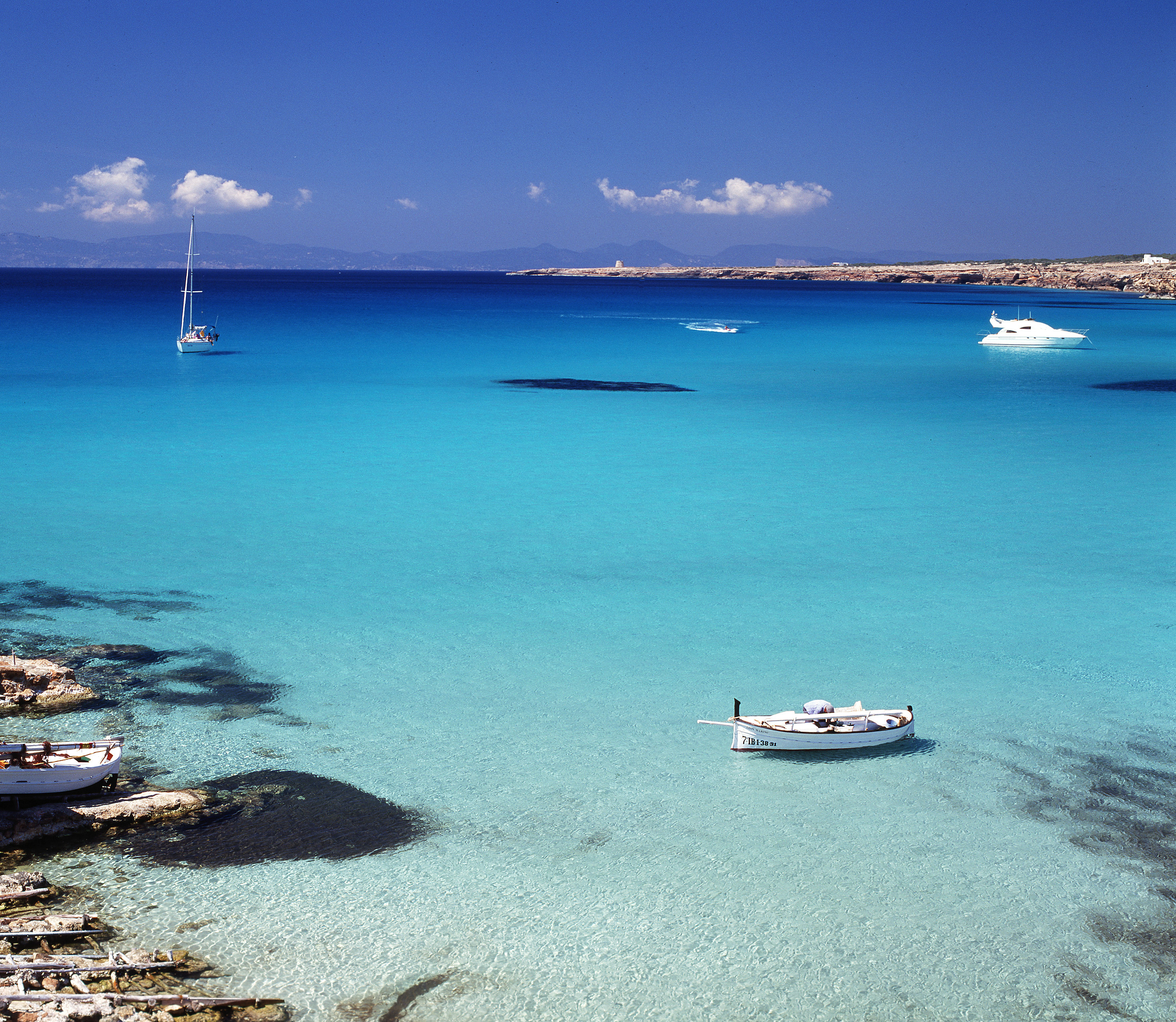 Noleggio Barche Les Salines - Navalia | Noleggia un Sogno