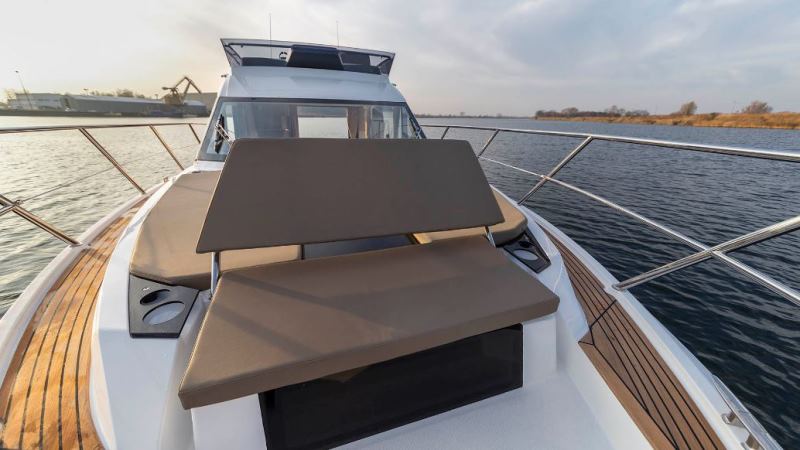 Navalia - Imbarcazione Galeon 360 Fly 4