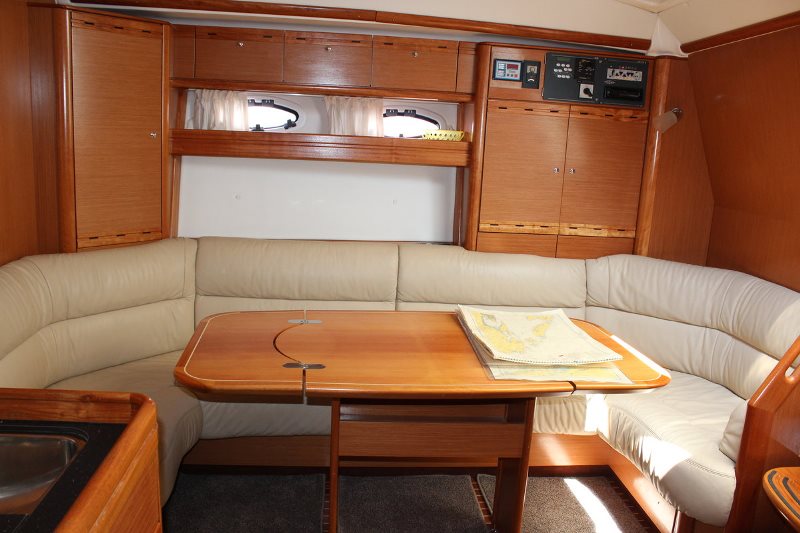 Navalia - Imbarcazione Bavaria Sport 42 8