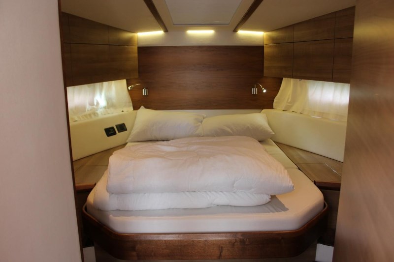 Navalia - Imbarcazione Sealine F450 Fly 11