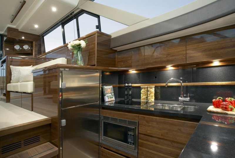 Navalia - Imbarcazione Sealine F450 Fly 9