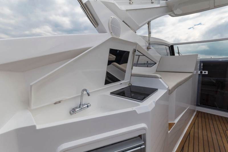 Navalia - Imbarcazione Galeon 305 Open 6