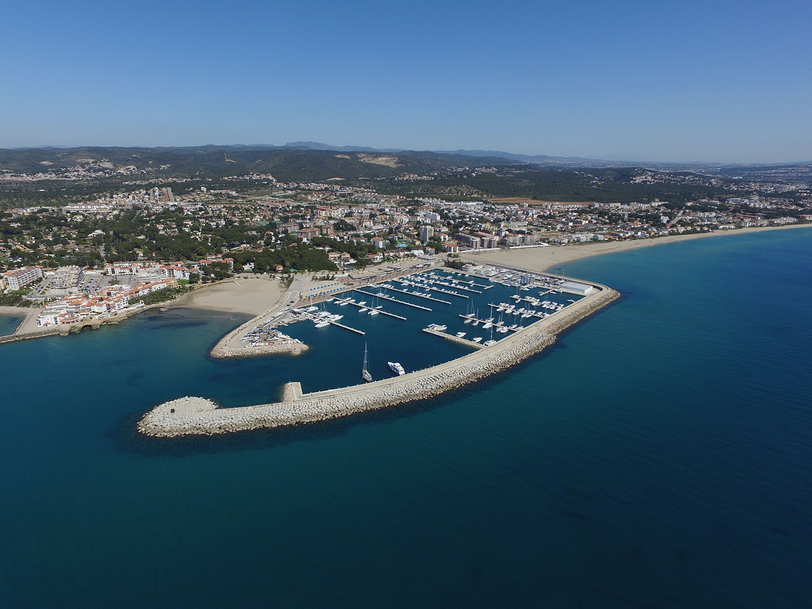 Noleggio Barche Marina Roda de Barà - Navalia | Noleggia un Sogno