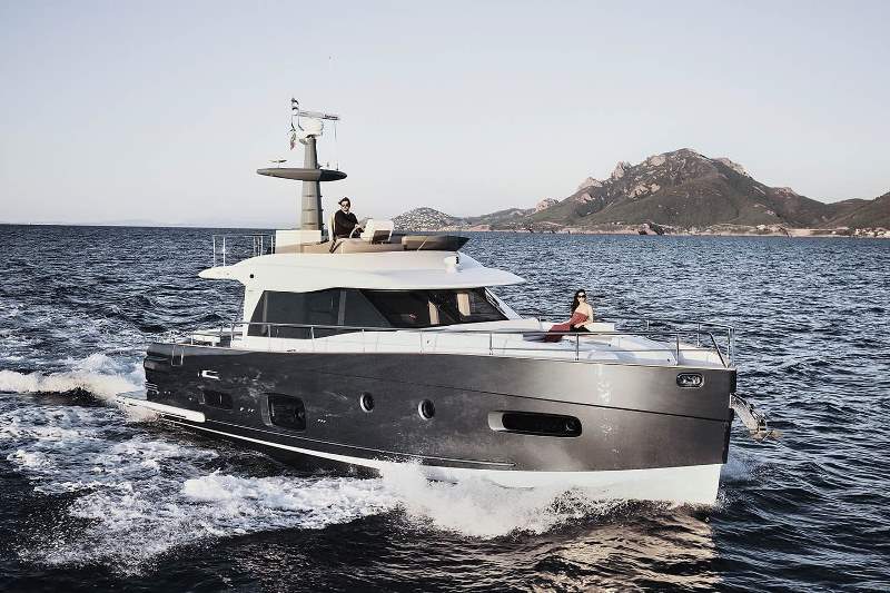 Navalia - Imbarcazione Azimut 53 Magellano 2