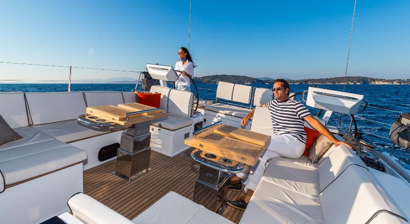 Navalia - Imbarcazione Oceanis Yacht 62 – 4+1 cab. 6