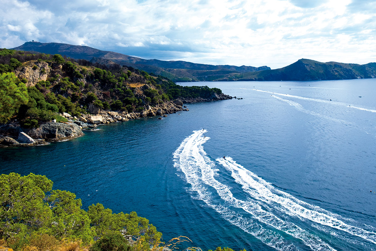 Noleggio Barche Cala Montjoi - Navalia | Noleggia un Sogno