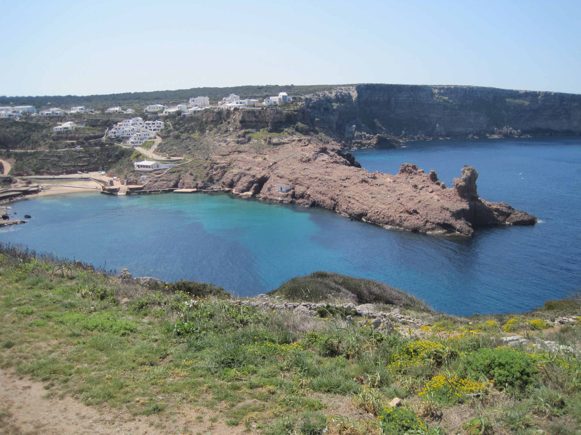 Noleggio Barche Cala Morell – Isola di Minorca - Navalia | Noleggia un Sogno