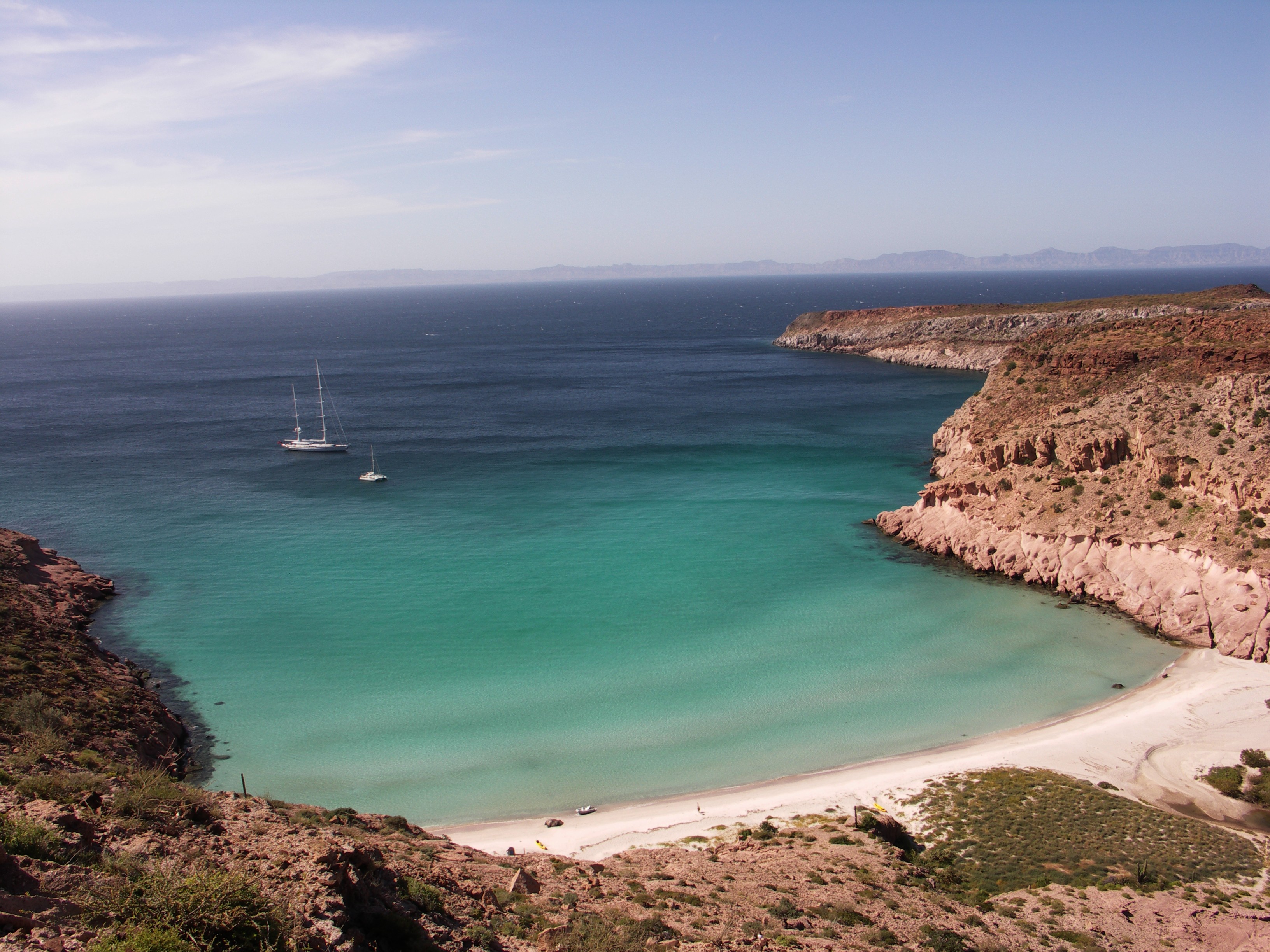 Noleggio Barche Ensenada Grande – Isla Partida - Navalia | Noleggia un Sogno