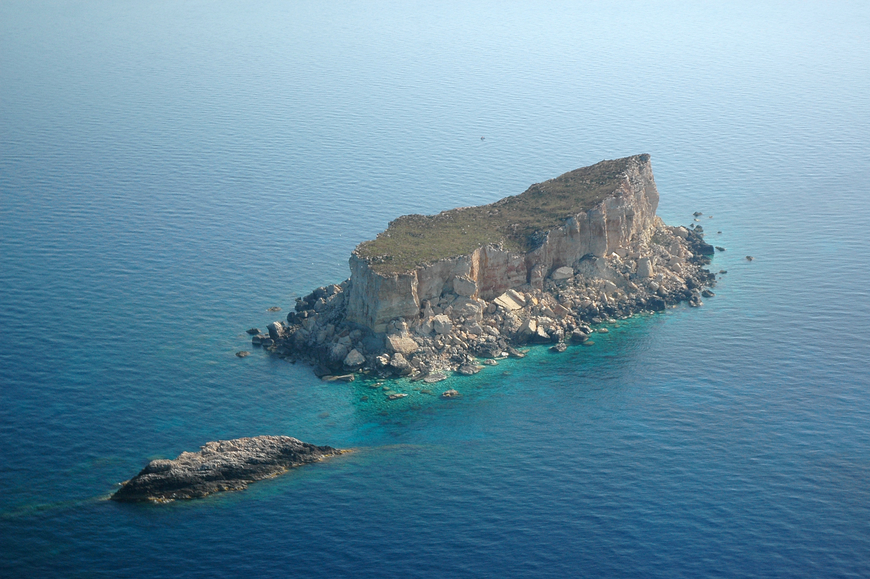 Noleggio Barche Isola di Filfla - Navalia | Noleggia un Sogno