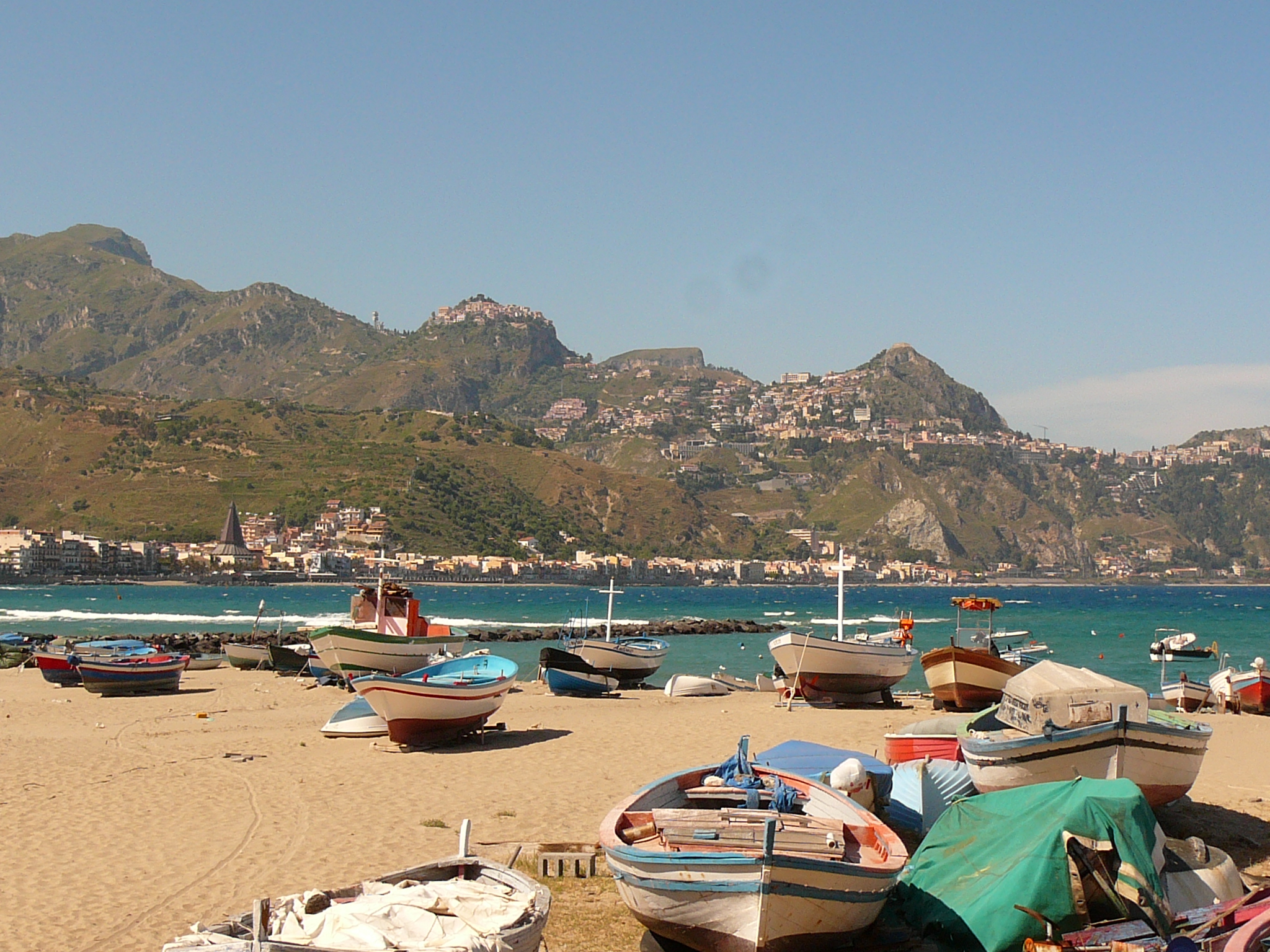 Noleggio Barche Giardini Naxos - Navalia | Noleggia un Sogno