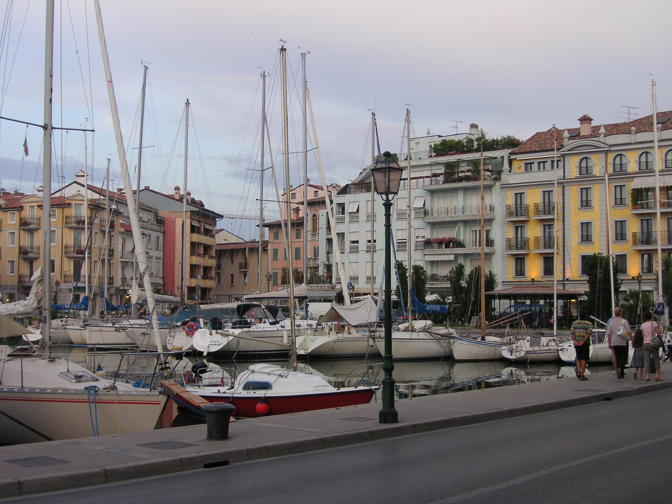 Noleggio Barche Grado - Navalia | Noleggia un Sogno