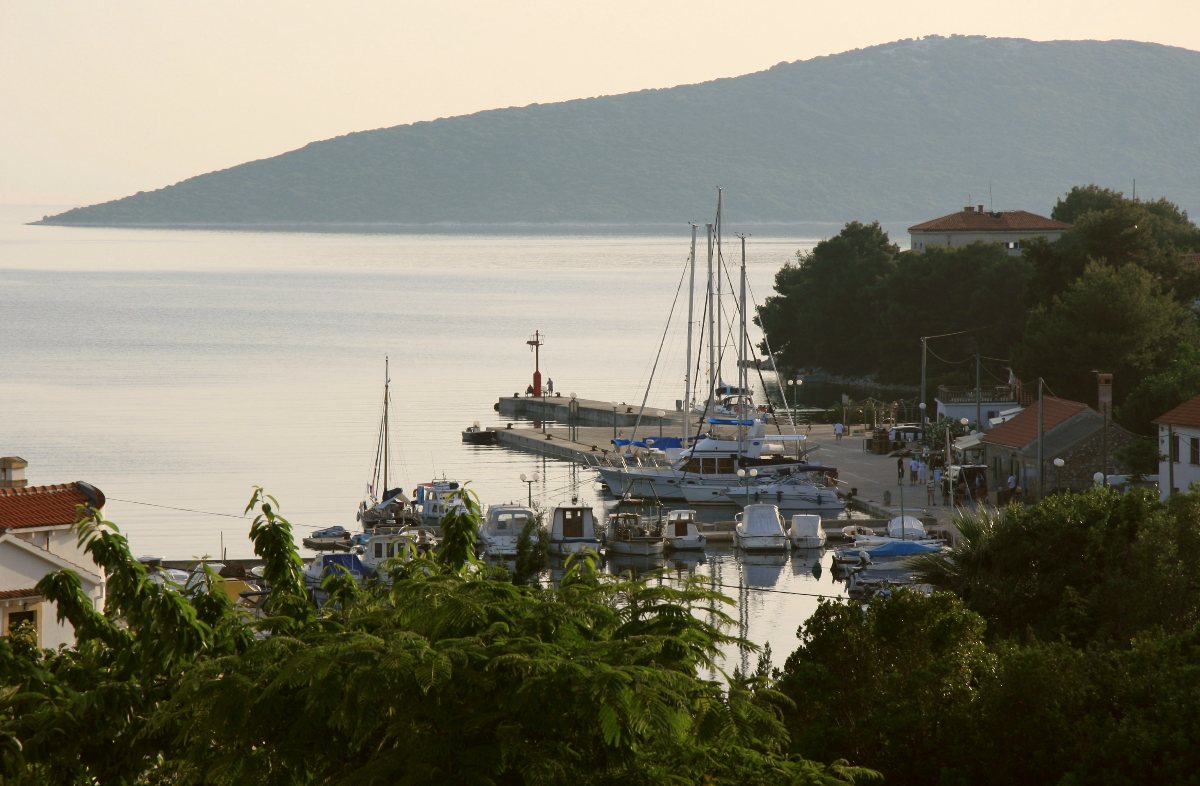 Noleggio Barche Isola di Molat - Navalia | Noleggia un Sogno