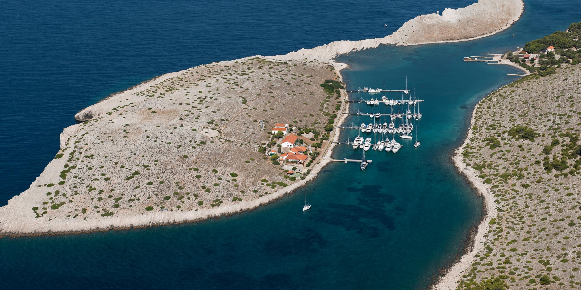 Noleggio Barche Isola di Piskera - Navalia | Noleggia un Sogno