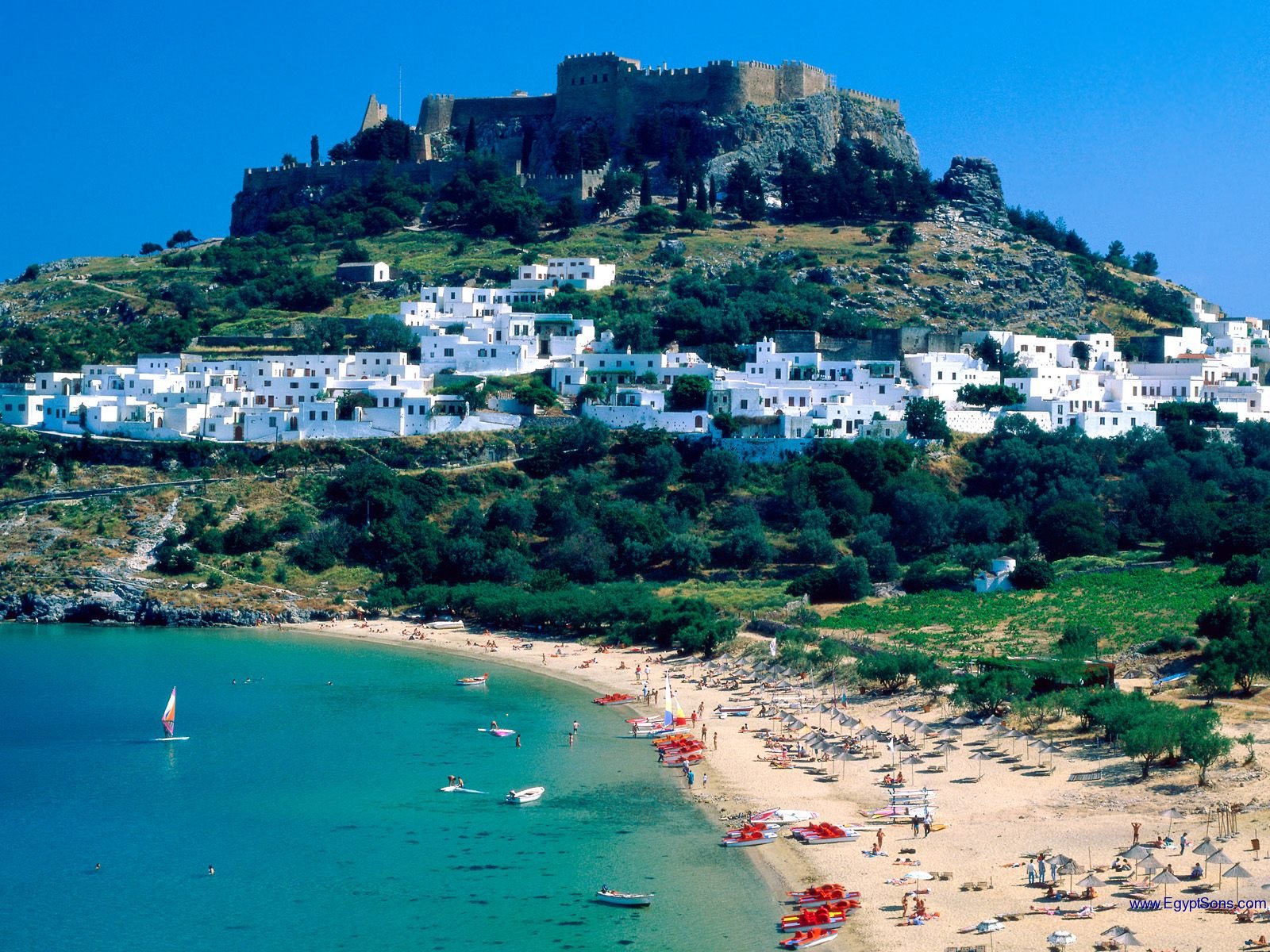 Noleggio Barche Lindos – Isola di Rodi - Navalia | Noleggia un Sogno