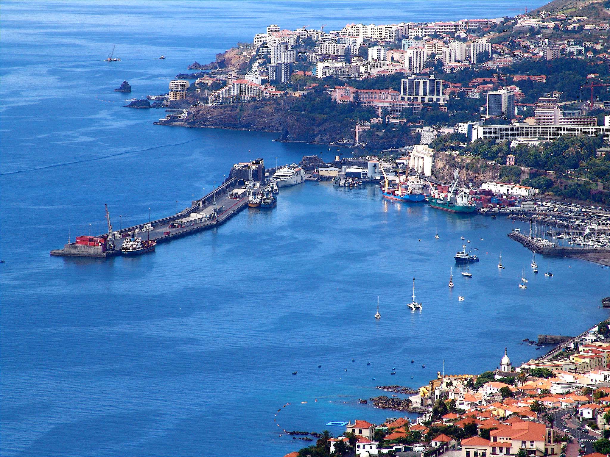 Noleggio Barche Madeira - Navalia | Noleggia un Sogno