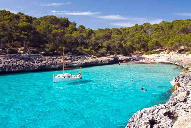 Noleggio Barche Porto Petro – Isola di Maiorca - Navalia | Noleggia un Sogno