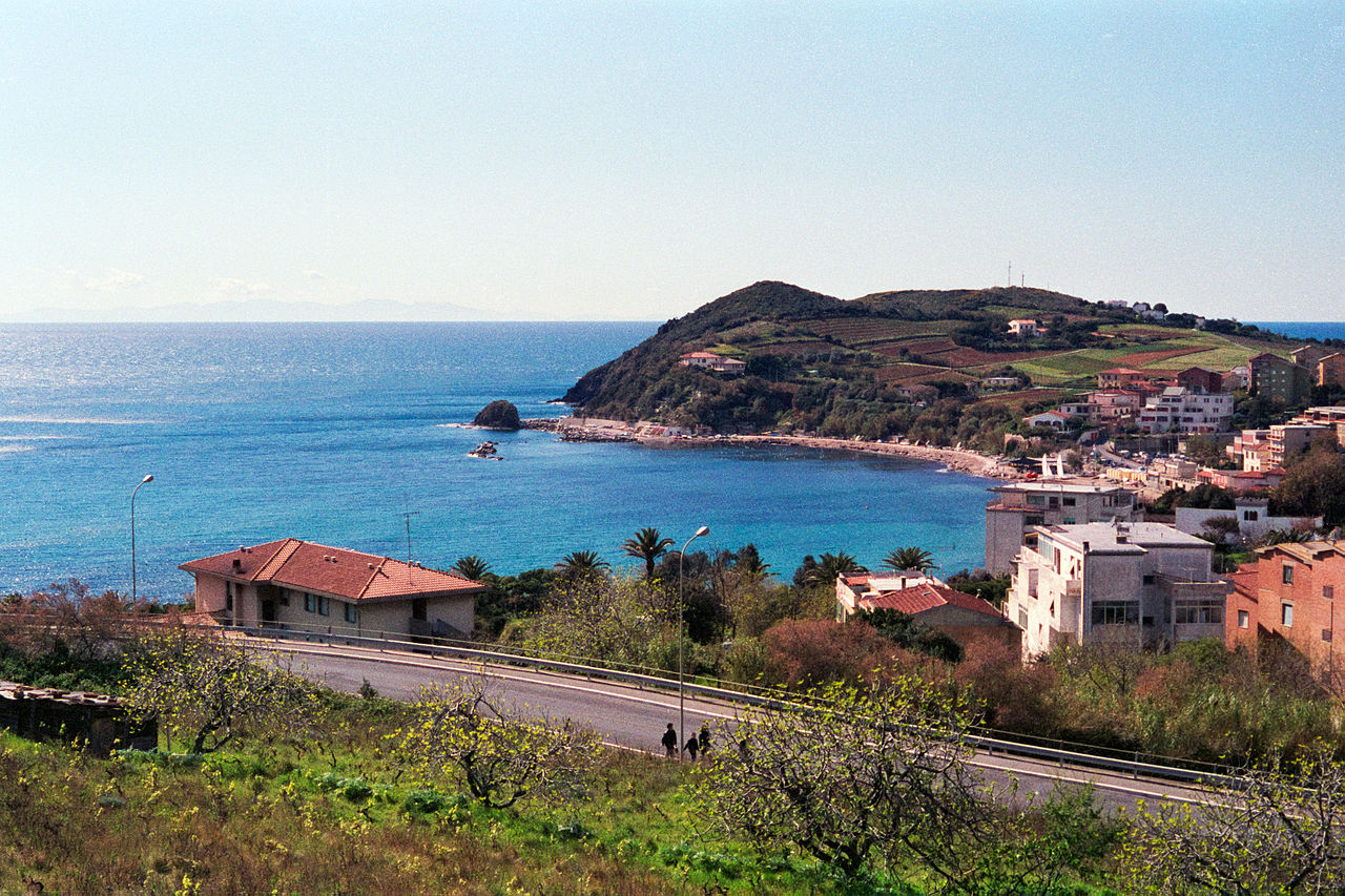 Noleggio Barche Salivoli - Navalia | Noleggia un Sogno