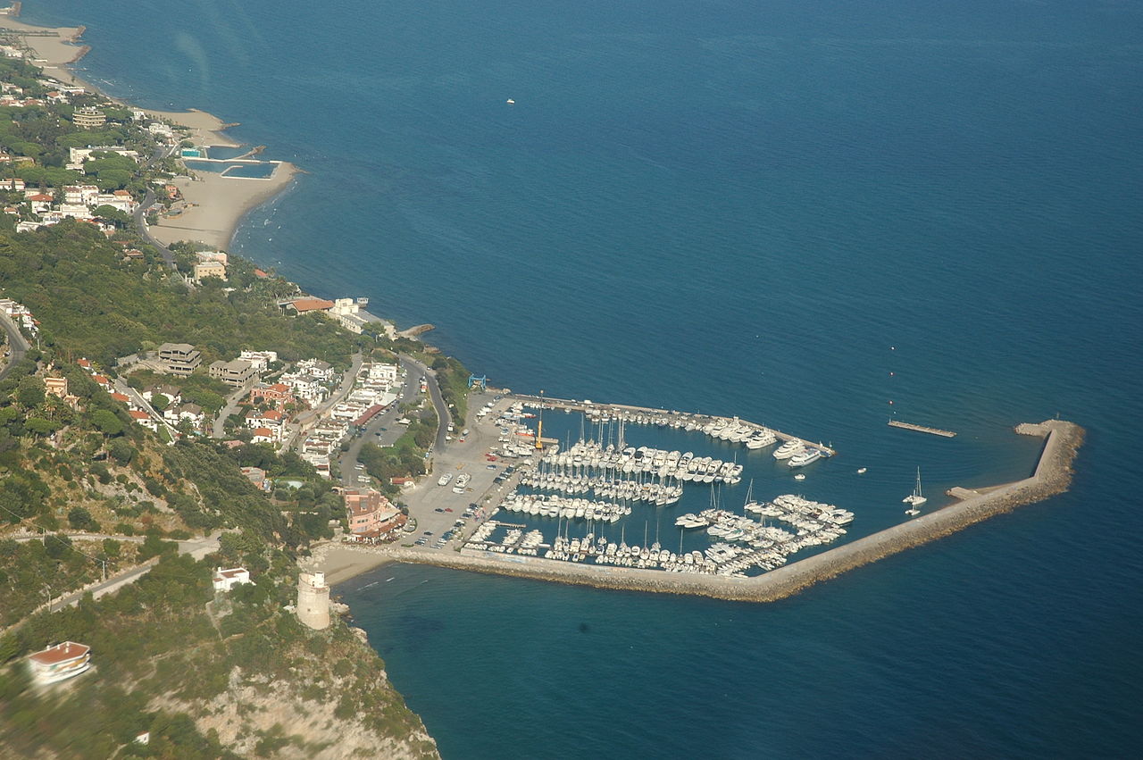 noleggio yacht san felice circeo