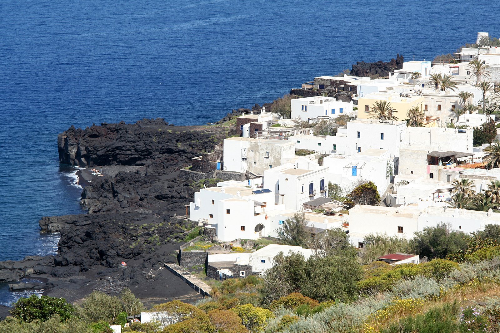 Noleggio Barche Stromboli - Navalia | Noleggia un Sogno