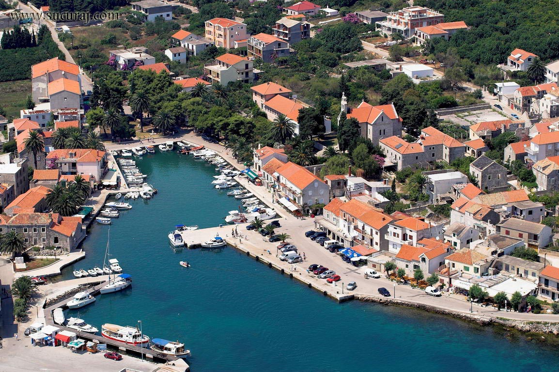 Noleggio Barche Sucuraj – Isola di Hvar - Navalia | Noleggia un Sogno