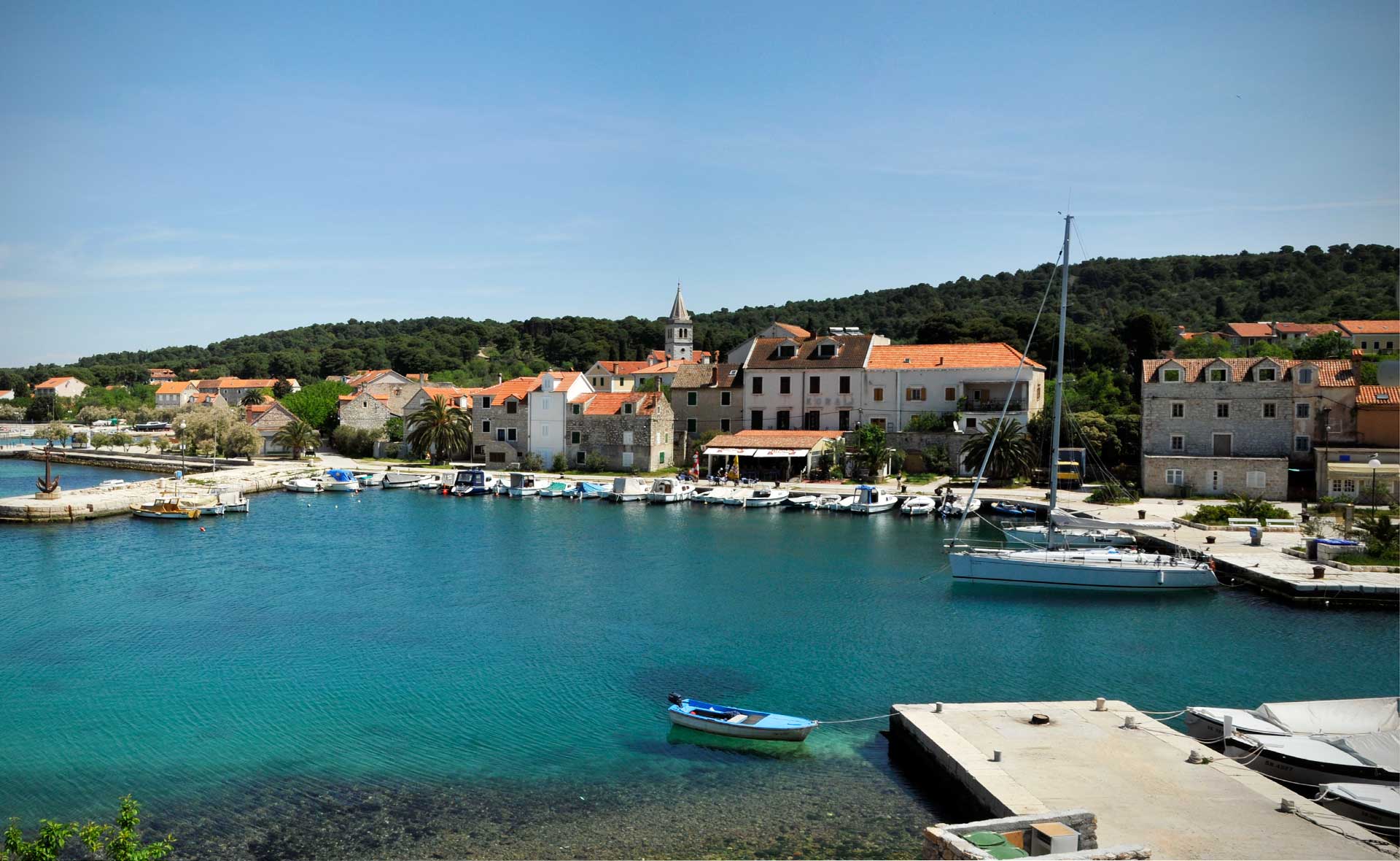 Noleggio Barche Zlarin – Isola di Zlarin - Navalia | Noleggia un Sogno