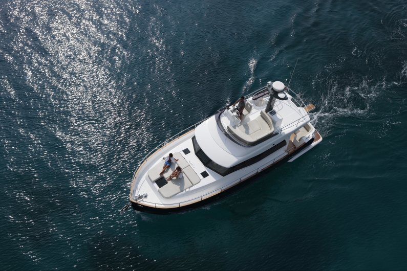 Navalia - Imbarcazione Azimut 43 Magellano 5