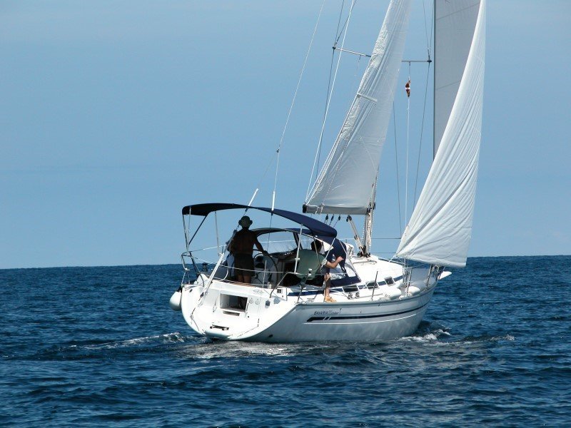 Navalia - Imbarcazione Bavaria 32 Cruiser 3