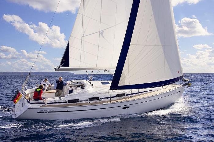 Navalia - Imbarcazione Bavaria 32 Cruiser 4