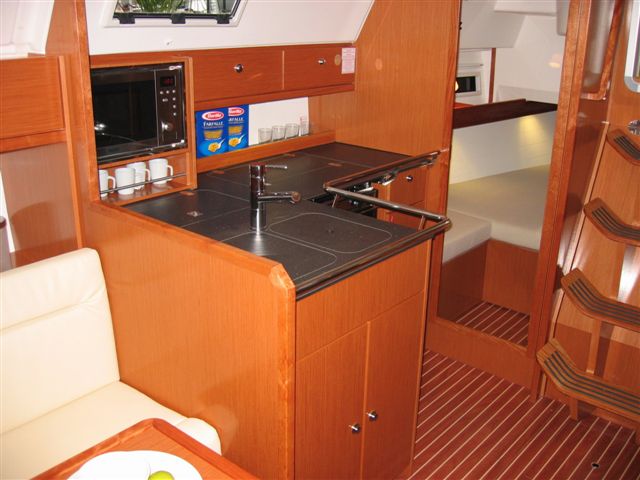 Navalia - Imbarcazione Bavaria 36 Cruiser 5