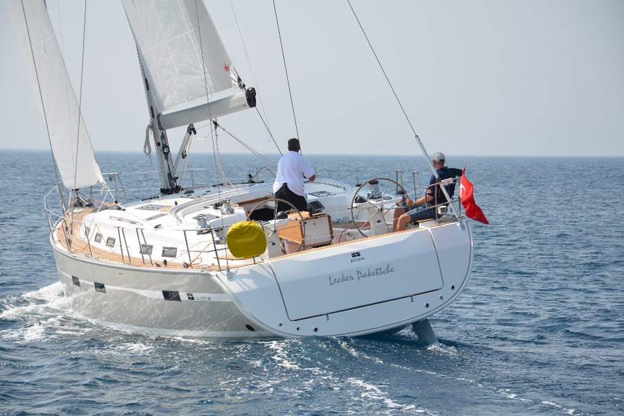 Navalia - Imbarcazione Bavaria Cruiser 50 – 5 cab. 3