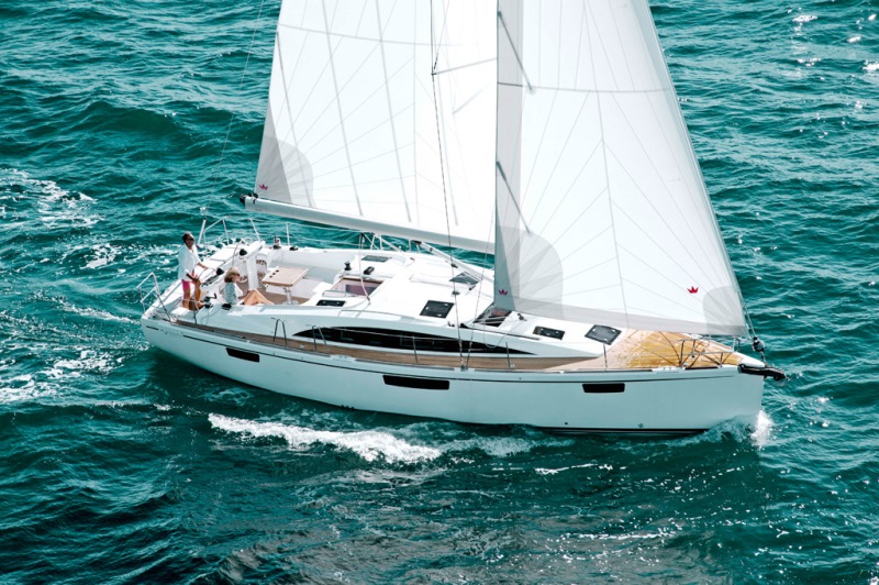 Navalia - Imbarcazione Bavaria Vision 42 2