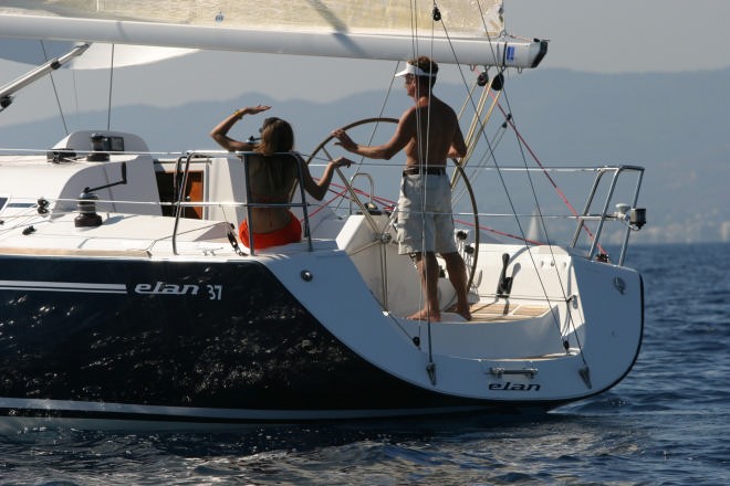 Navalia - Imbarcazione Elan 37 4