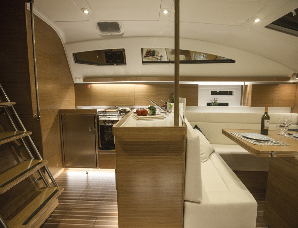 Navalia - Imbarcazione Elan Impression 45 6