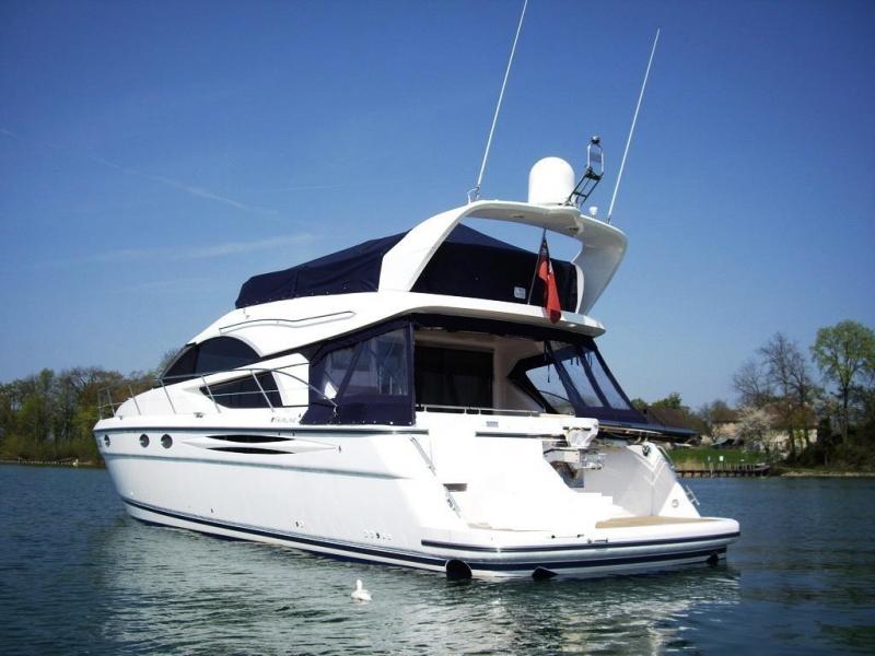 Navalia - Imbarcazione Fairline Phantom 50 3