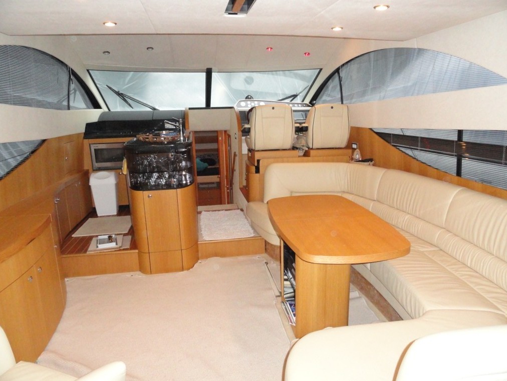 Navalia - Imbarcazione Fairline Phantom 50 5