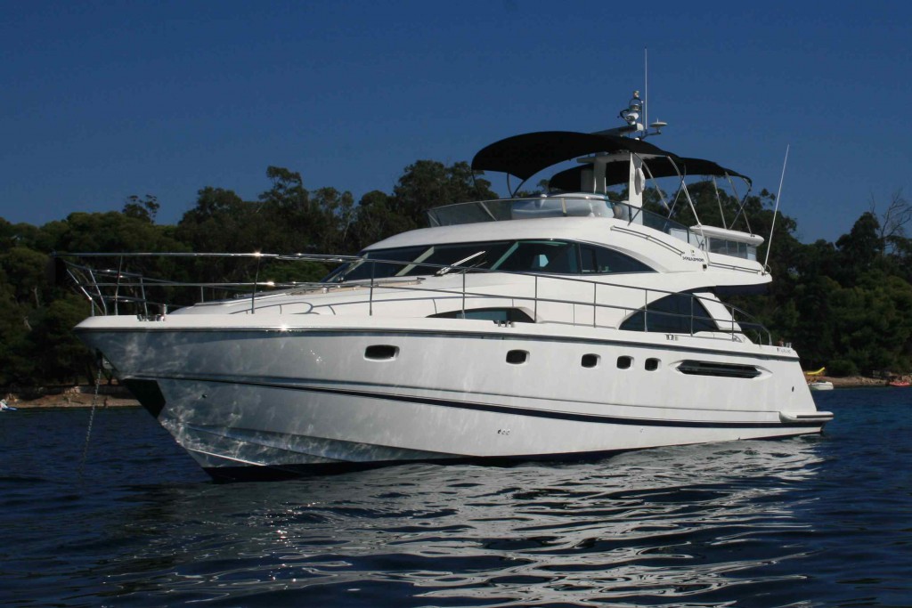 Navalia - Imbarcazione Fairline Squadron 58 3