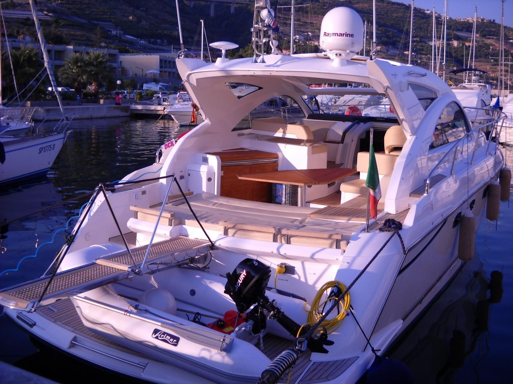 Navalia - Imbarcazione Fairline Targa 44 GT 3