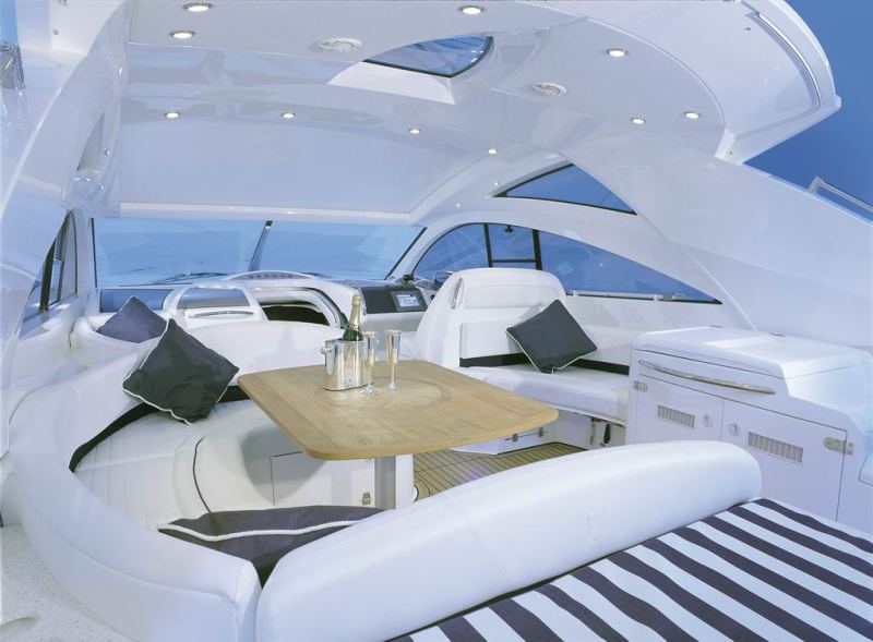 Navalia - Imbarcazione Fairline Targa 52 GT 3