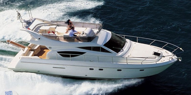 Navalia - Imbarcazione Ferretti 46 2