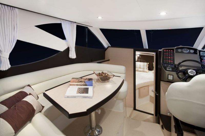 Navalia - Imbarcazione Galeon 290 Fly 6