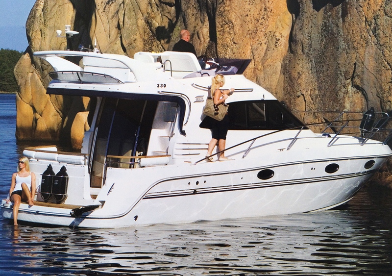 Navalia - Imbarcazione Galeon 330 Fly 4